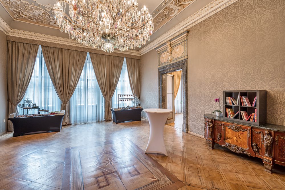 Kaiserstejnsky Palace